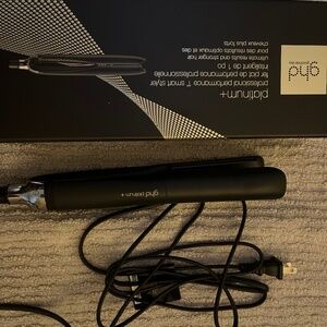 Hair straightener